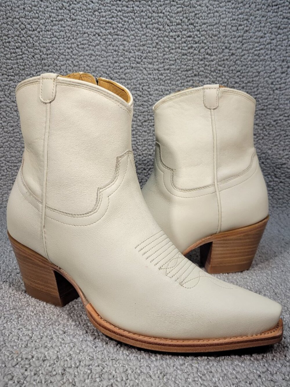 Tecovas The Daisie Women's US Size 7B Bone Cowhide Bootie Boots